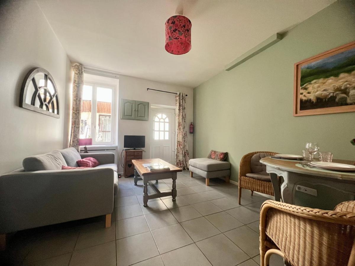 La Courette - T2 Plus Parking Gratuit Ним Экстерьер фото